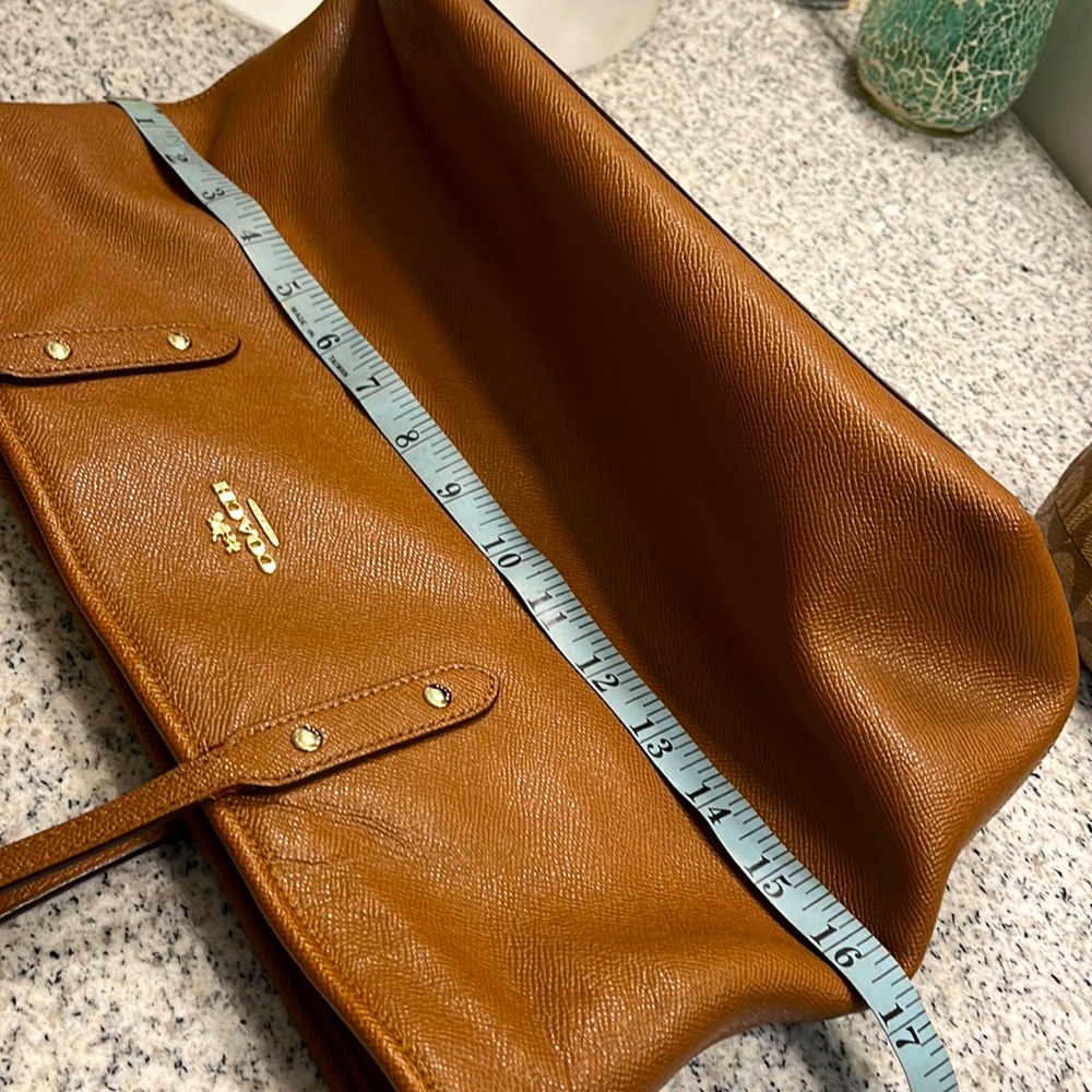 Coach F58846 Cross Grain City Zip Top Tote - Picture 11 of 13